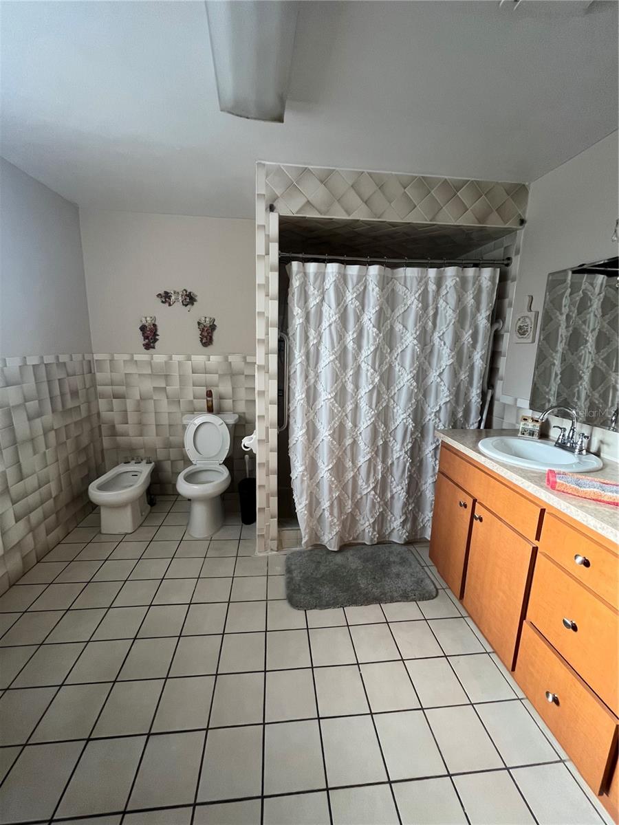 Main Bathroom
