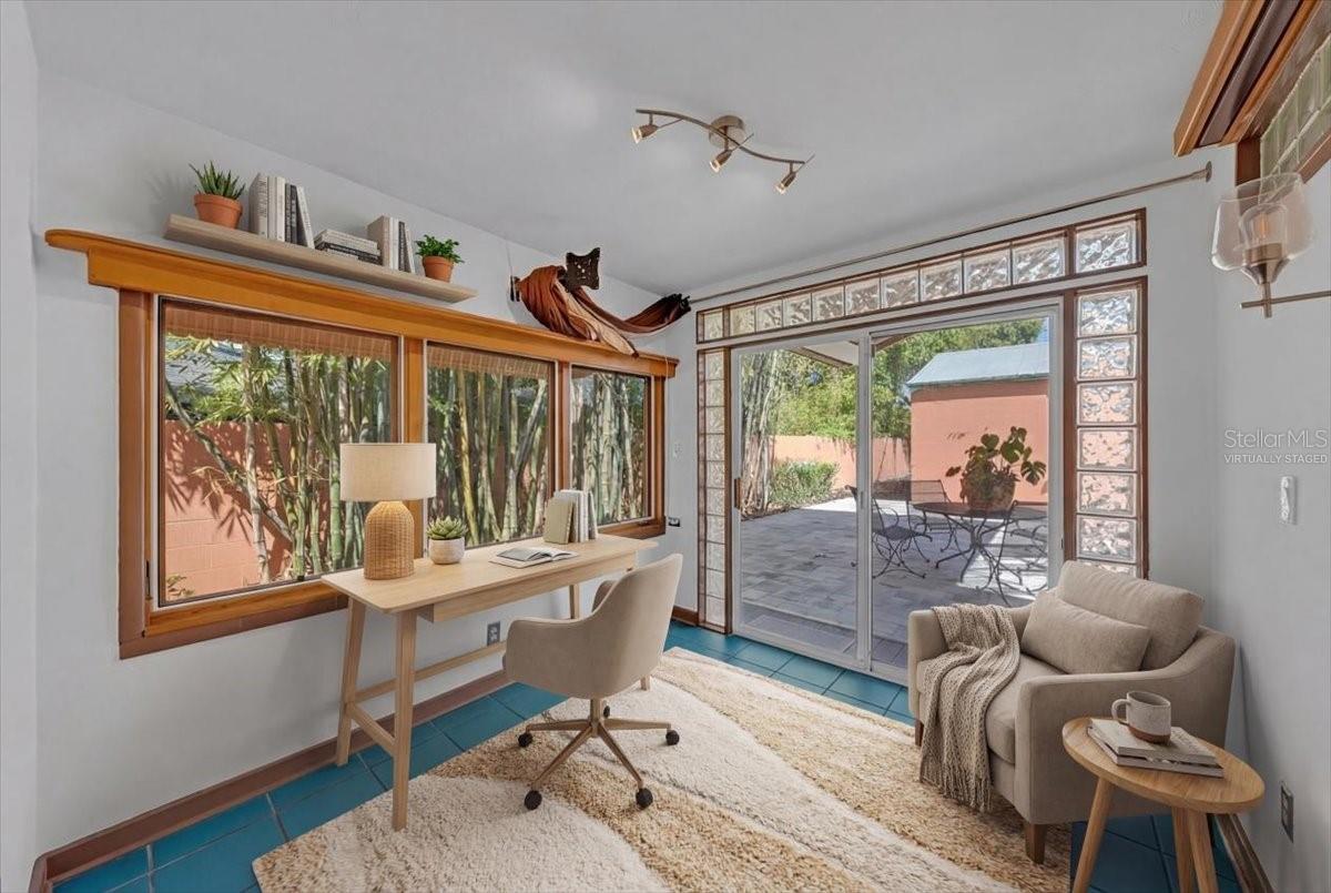 virtually staged office