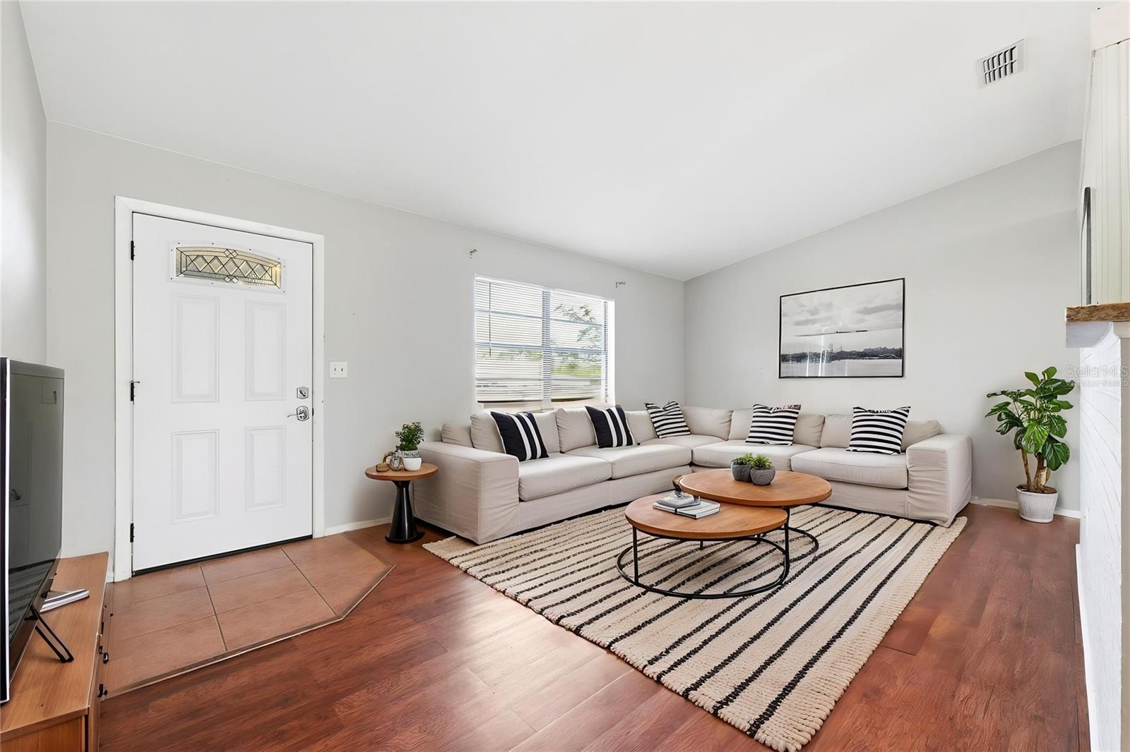 Living (Virtually Staged)