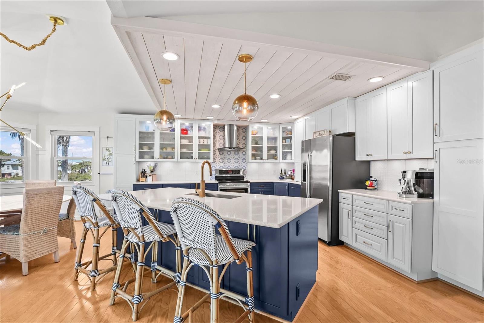 Kitchen Island with Breakfast Bar