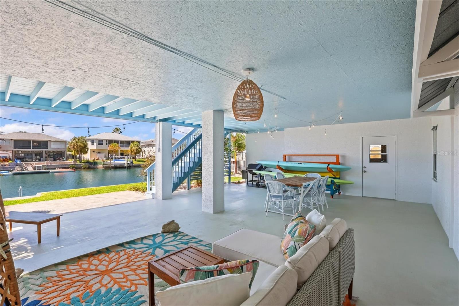 Entertainment Large Covered Porch