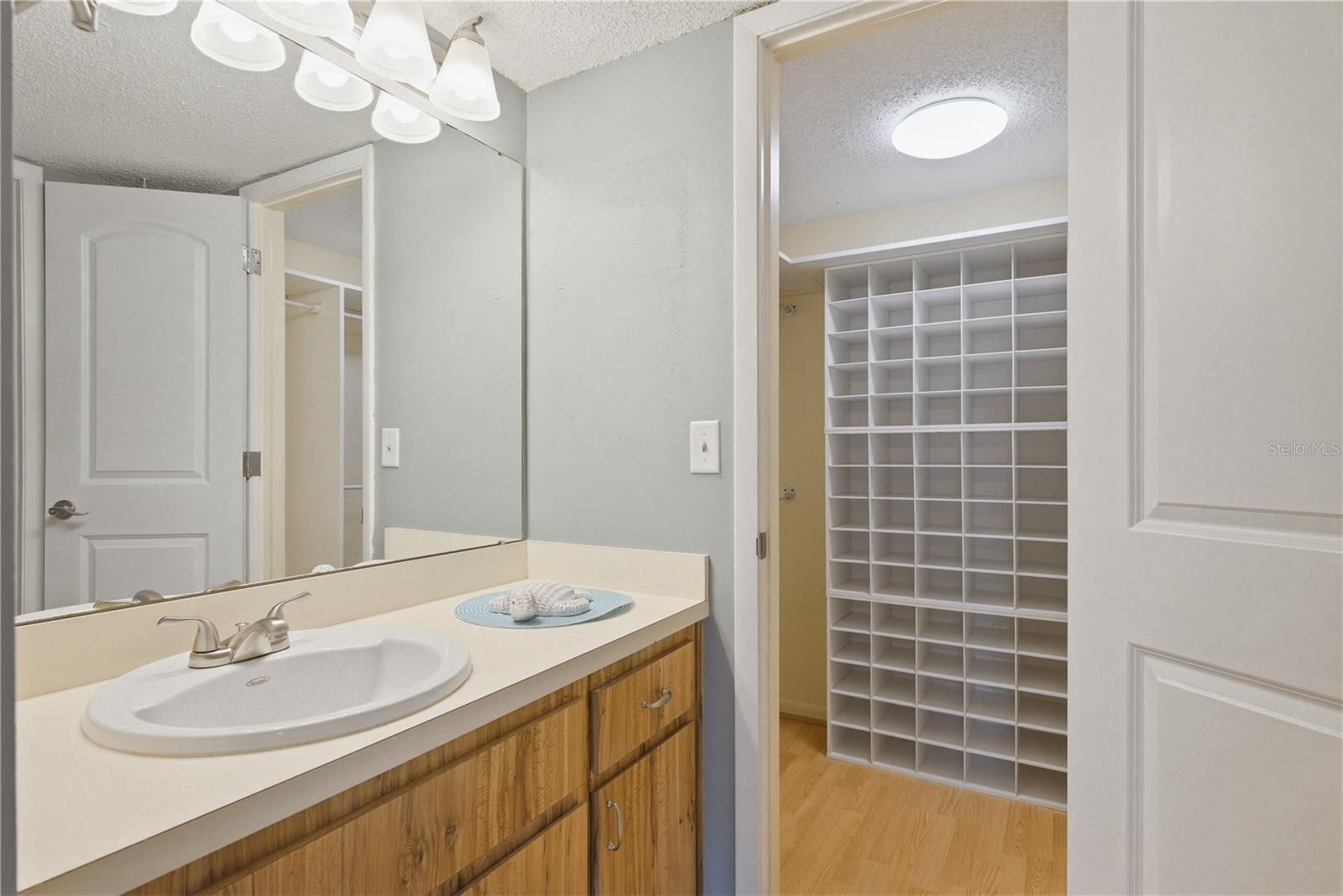 Ensuite Bathroom with view of Walk-in Closet