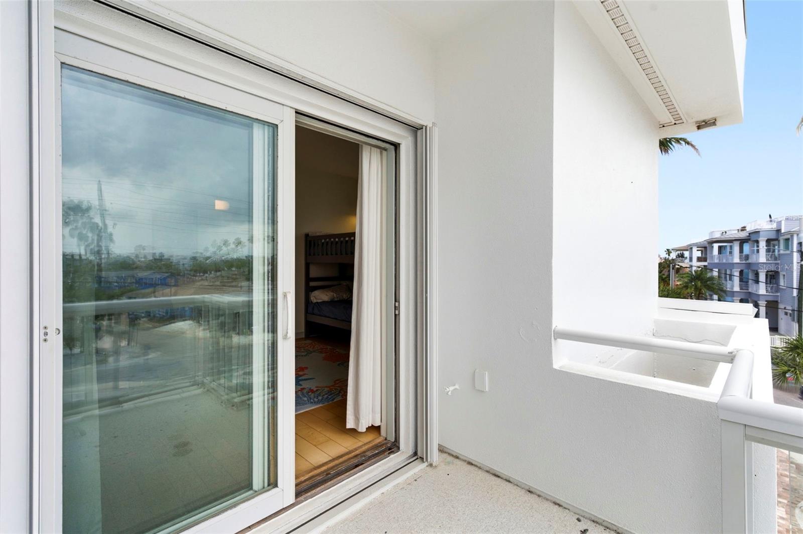 3rd Bedroom Private Sunrise View Porch