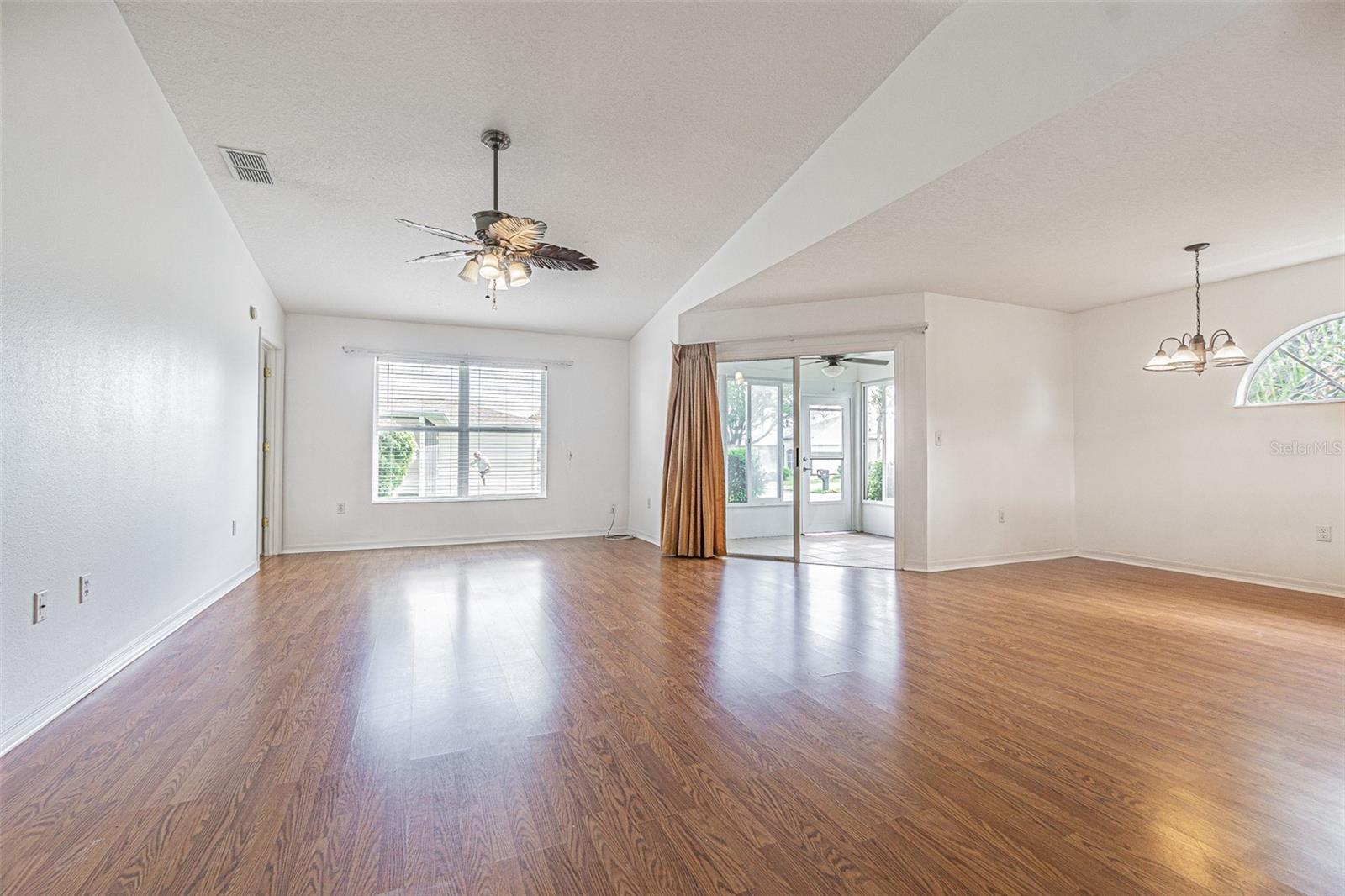 Laminate floors throughout