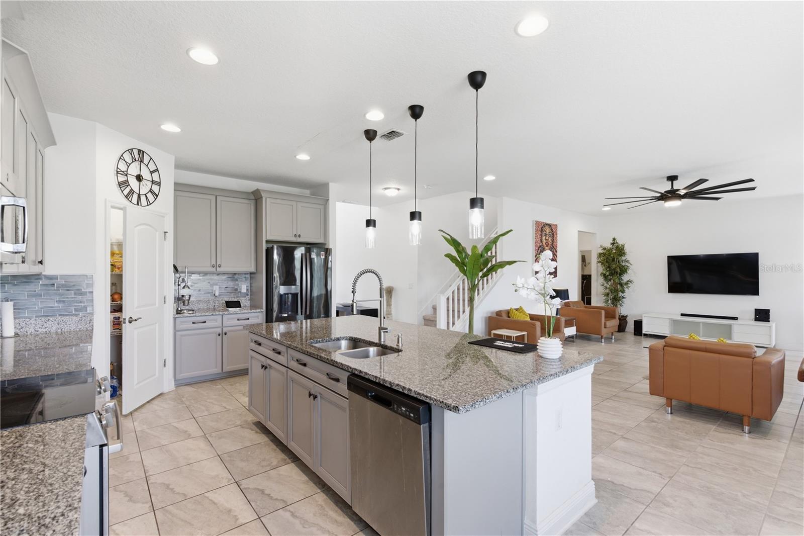 9714 PROVENCAL AVENUE