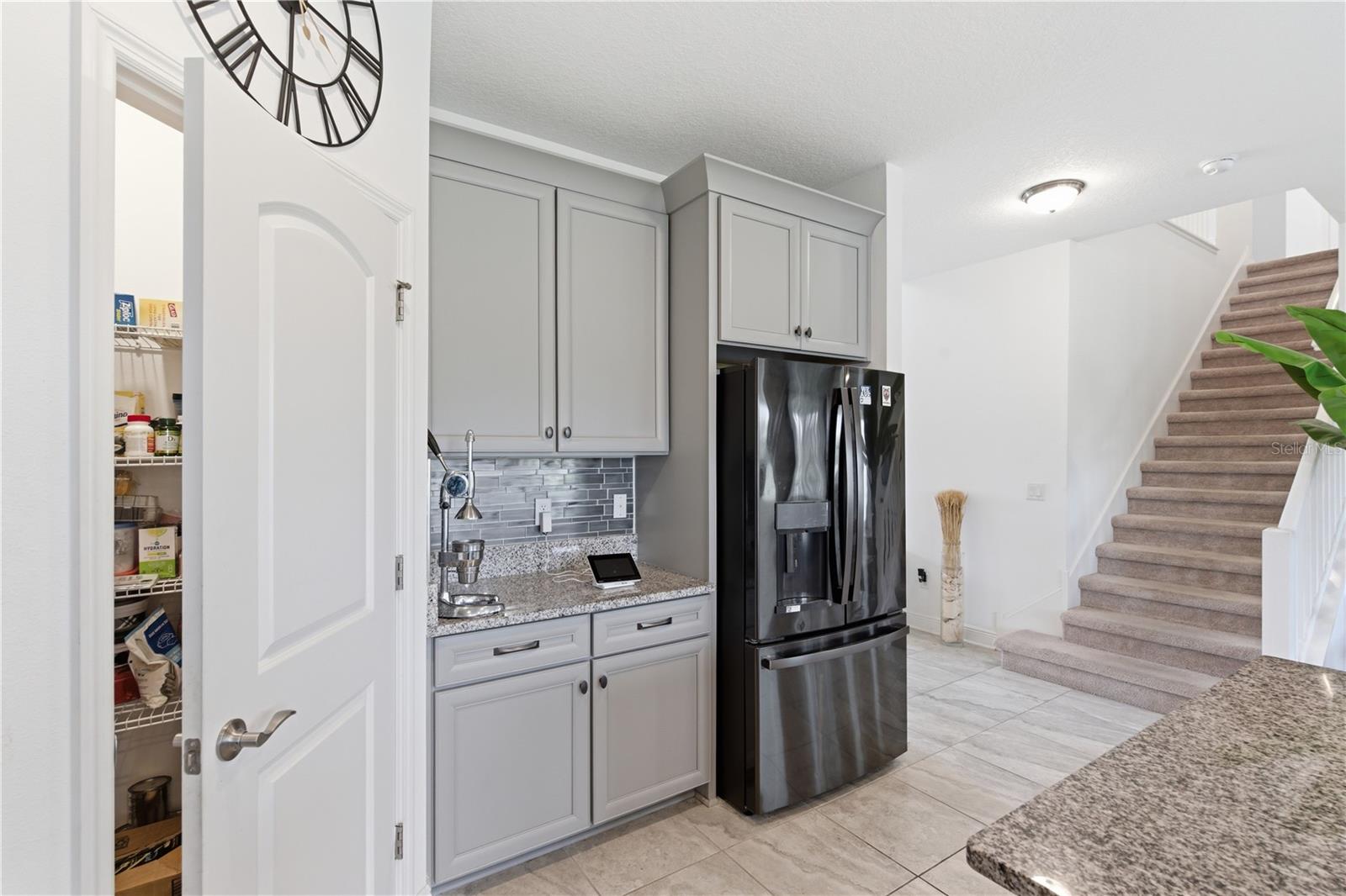 9714 PROVENCAL AVENUE