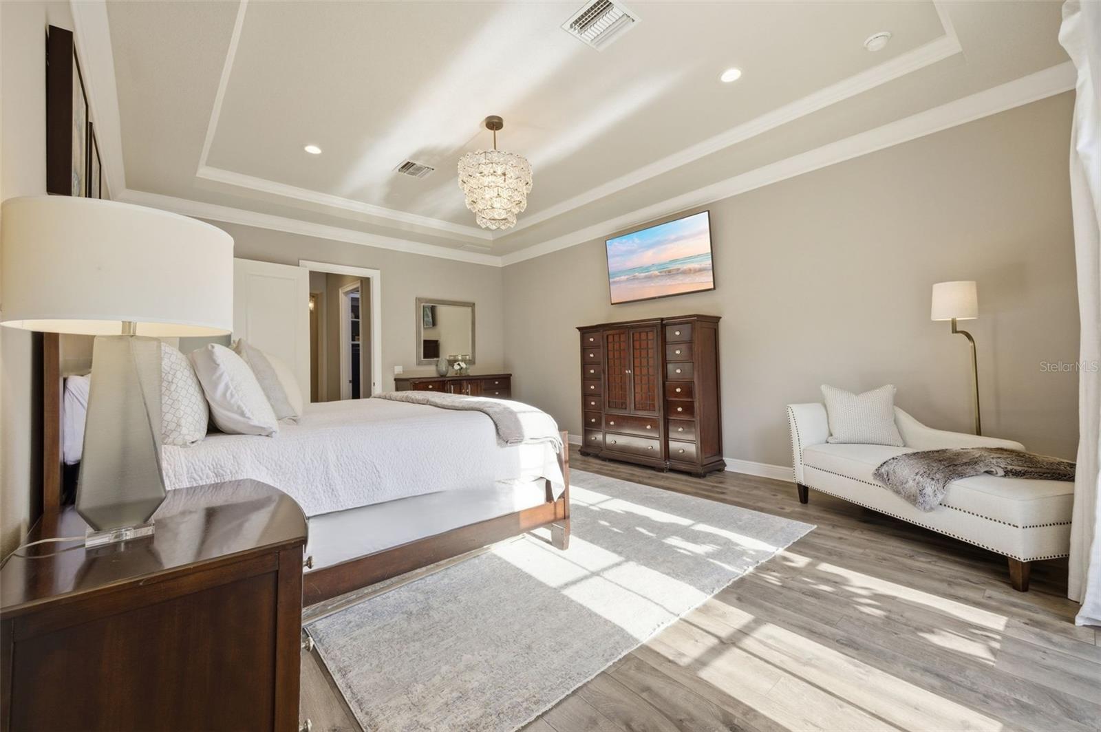 Primary Bedroom, Tray Ceiling