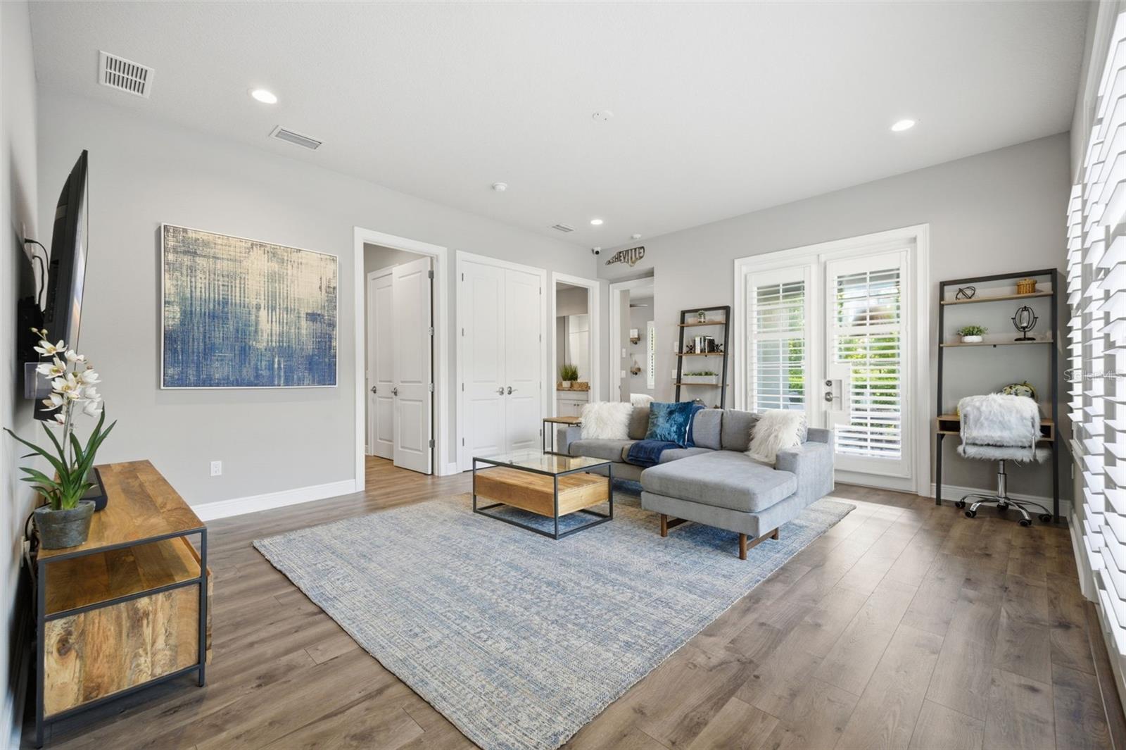 Bonus Room, access to Private Lanai, Pool