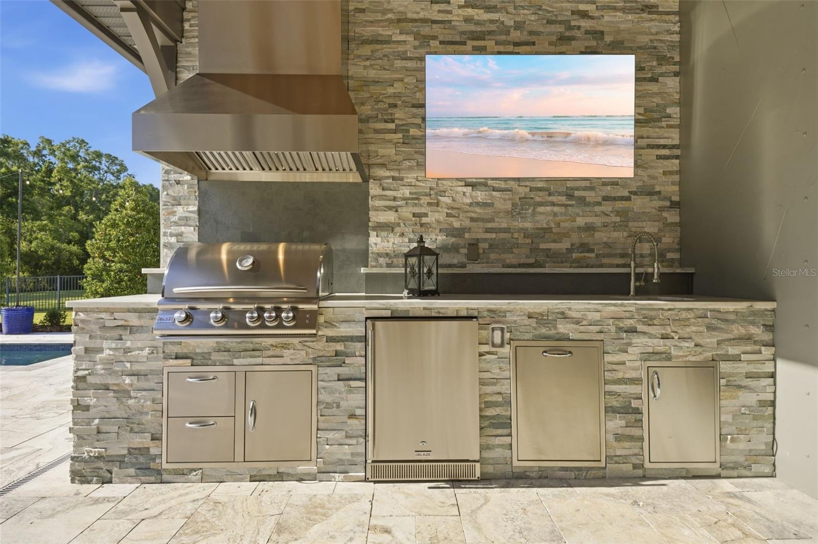 Outdoor Kitchen, Blaze Grill, Sink, Fridge, TV