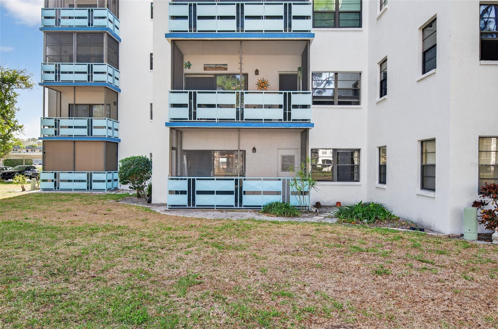 Private Screened Lanai