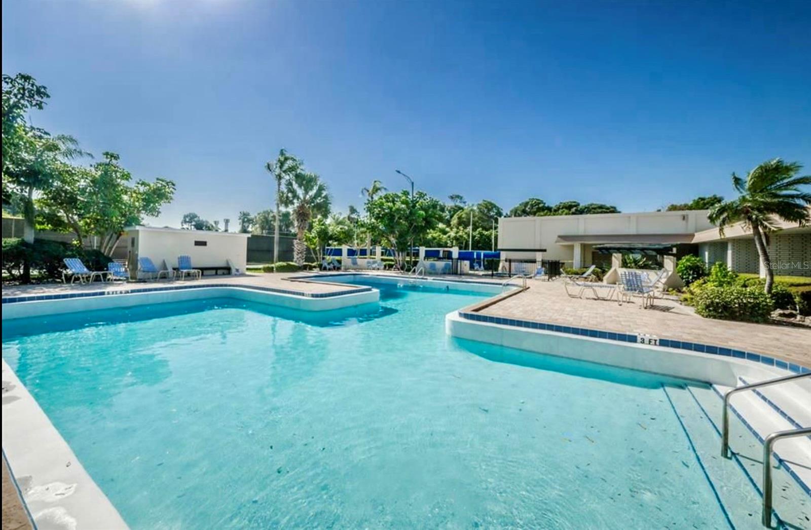 Main Clubhouse Pool - Magnolia