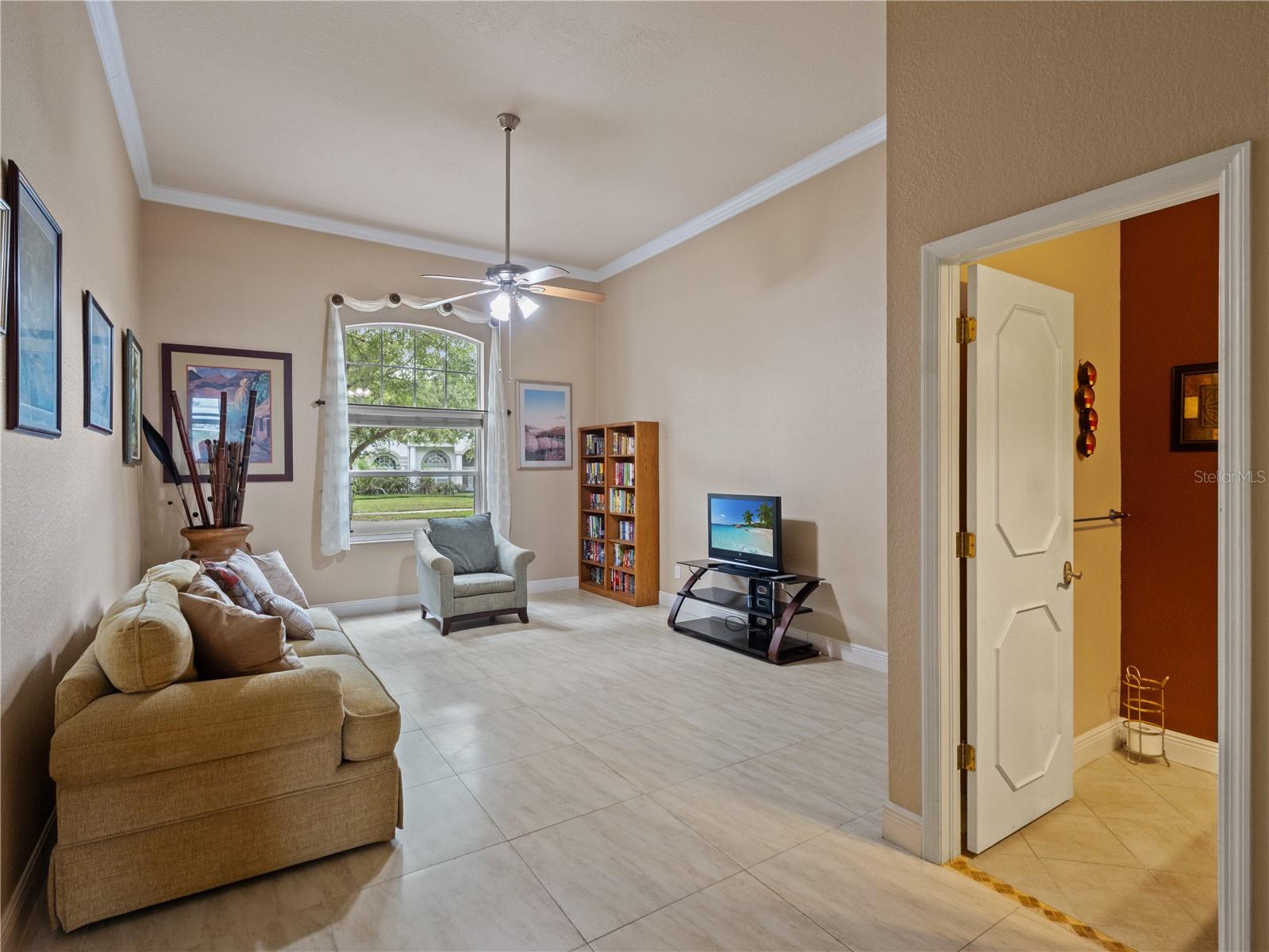 Bonus Rm has a powder bath