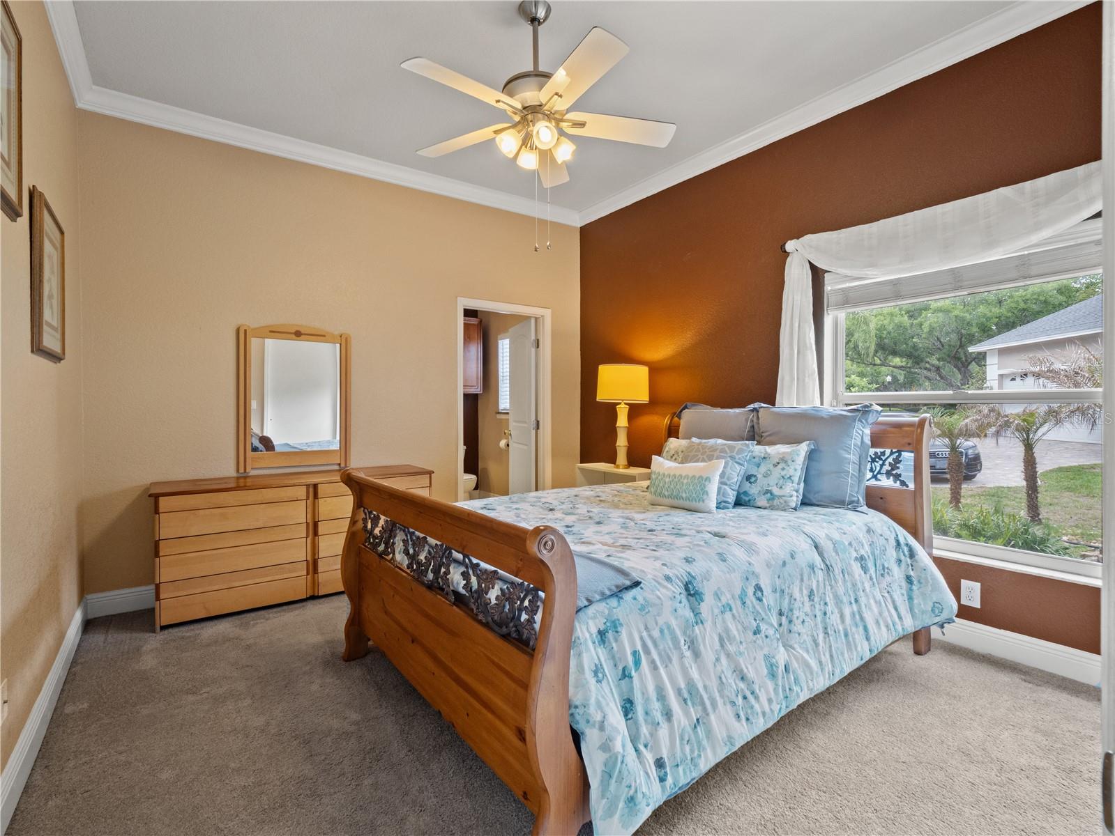 4th bedroom with full bathroom