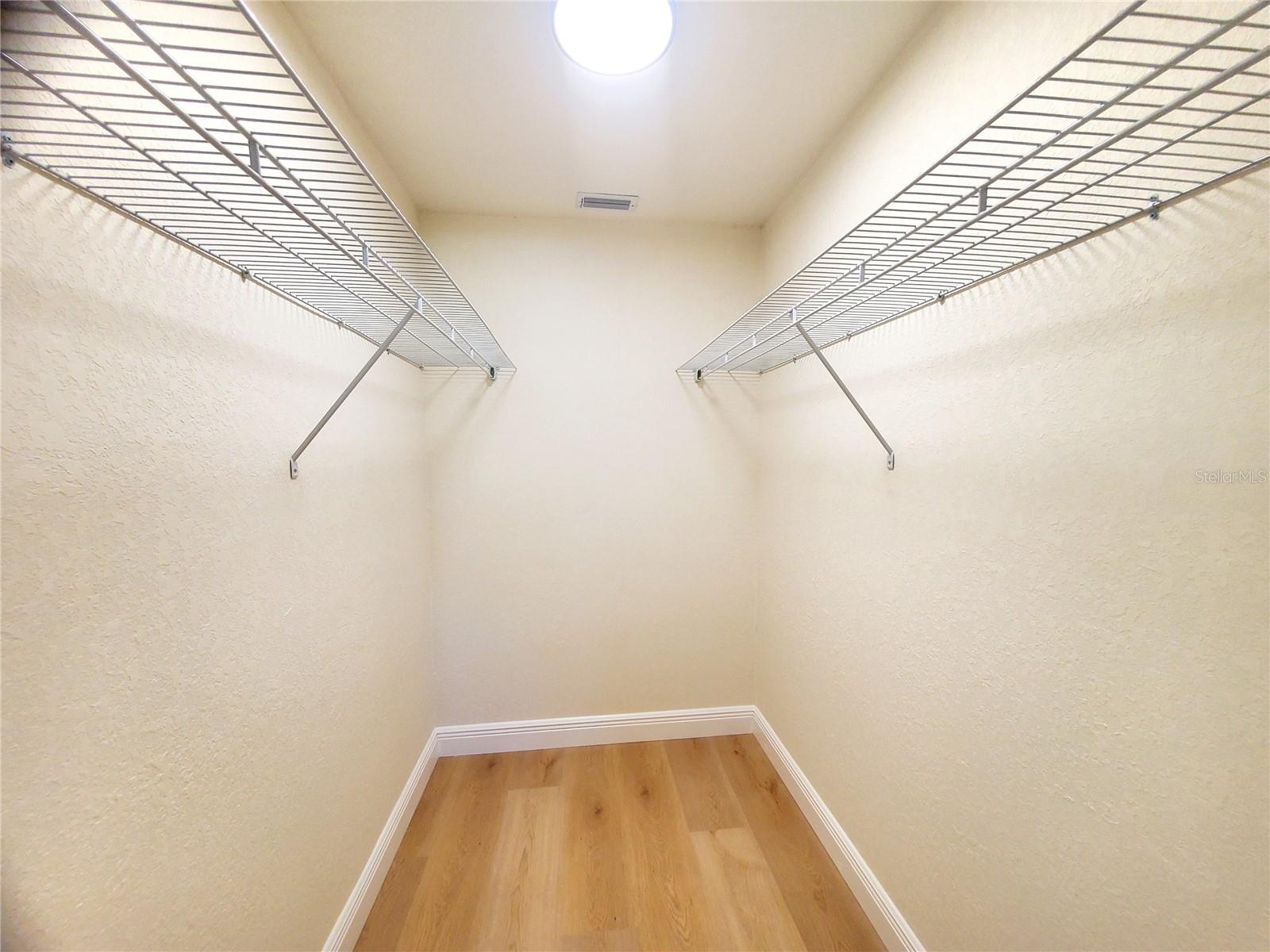 ANOTHER WALK-IN CLOSET