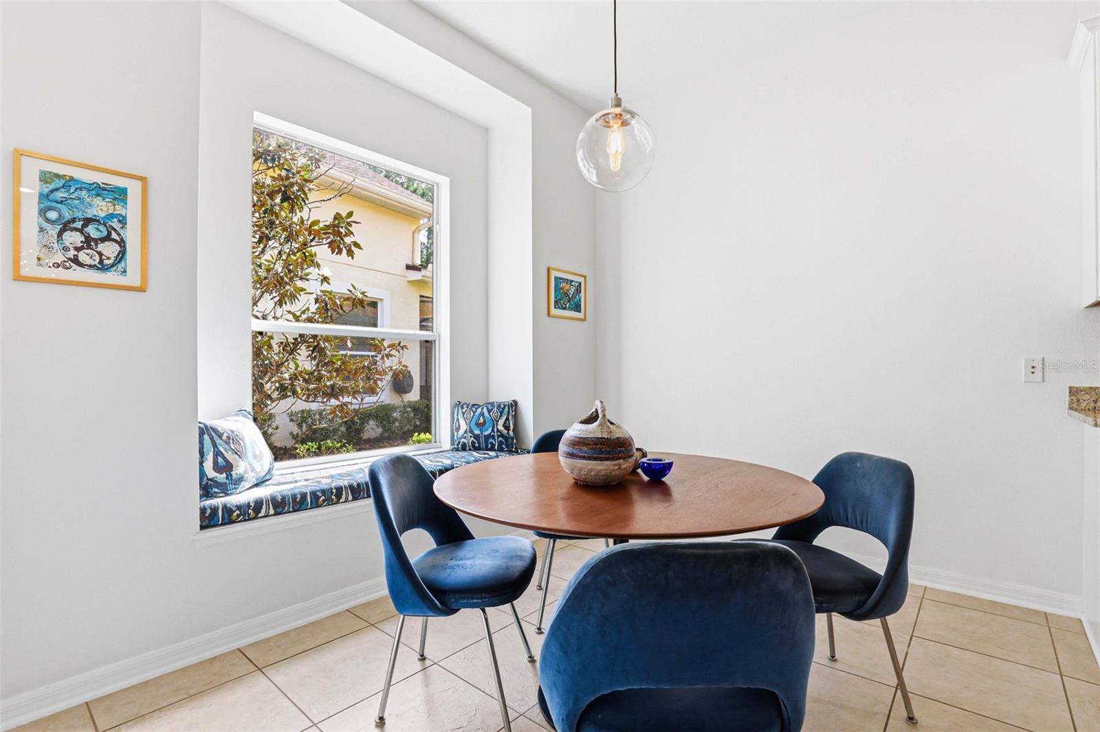 Kitchen: Built-In Window Bench