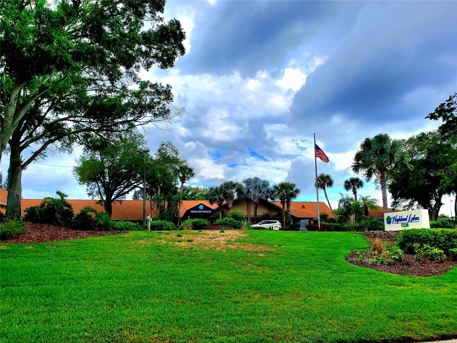 HIGHLAND LAKES AMMENITIES