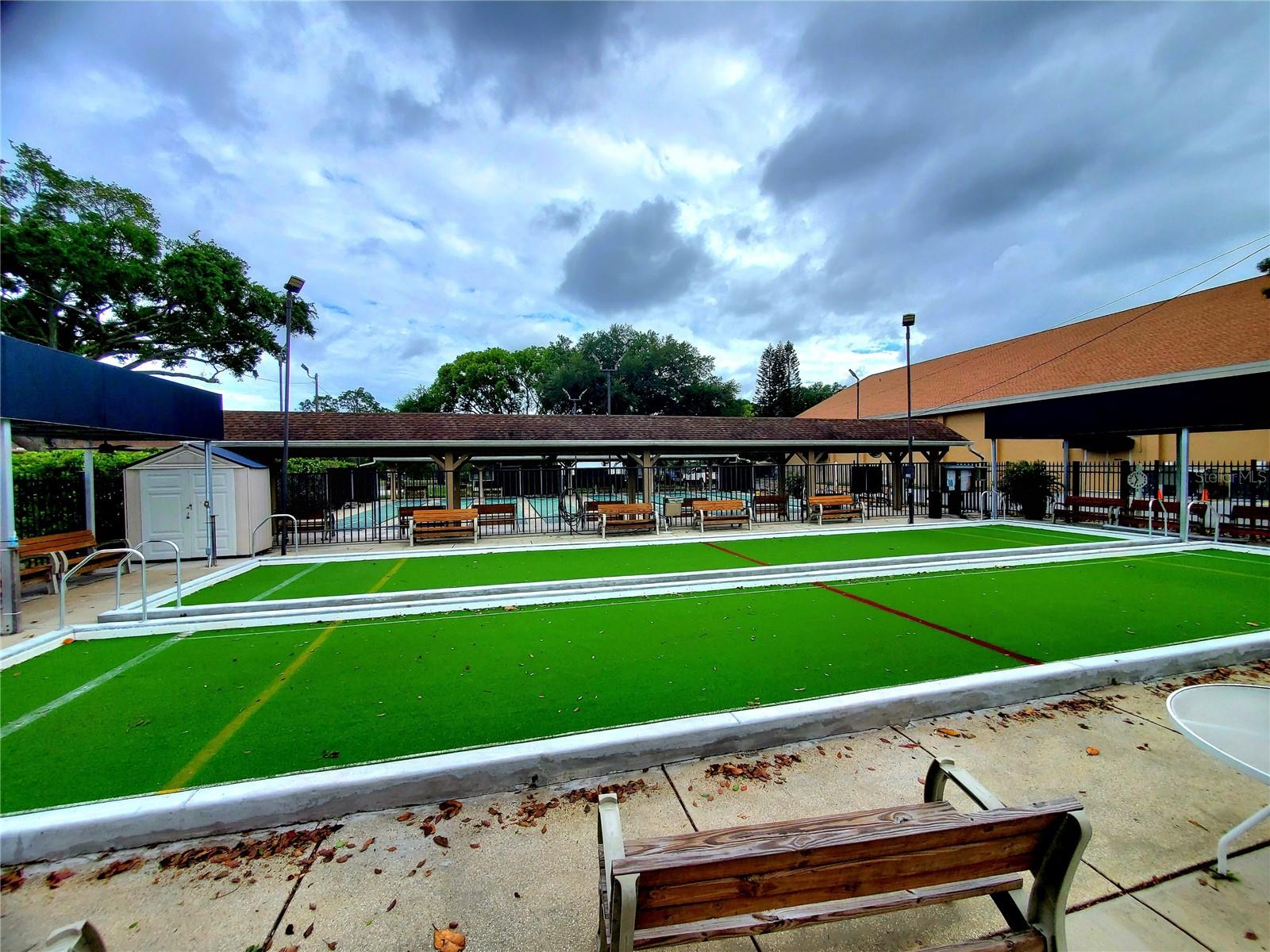 SPORT COURTS