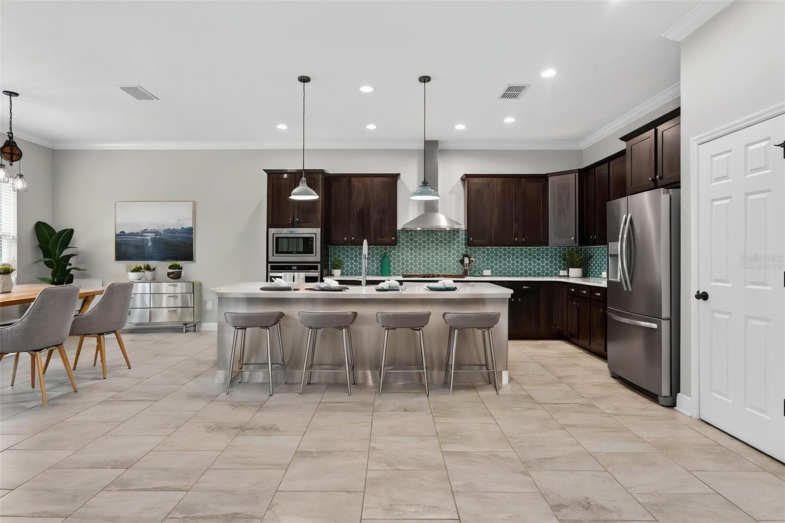 Virtually Staged Kitchen and Eat In Area (Breakfast Nook)