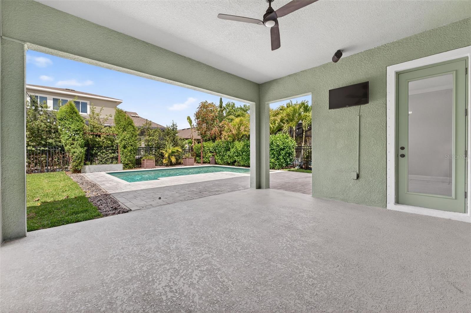 Covered Patio off Great Room & Breakfast Nook