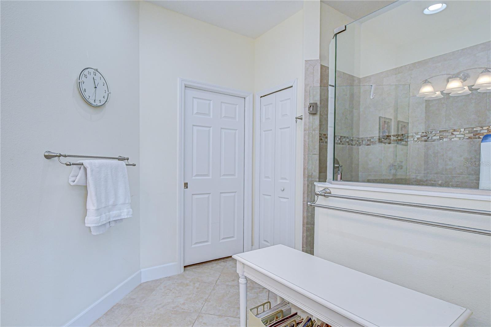 Check out the spa-like en-suite!