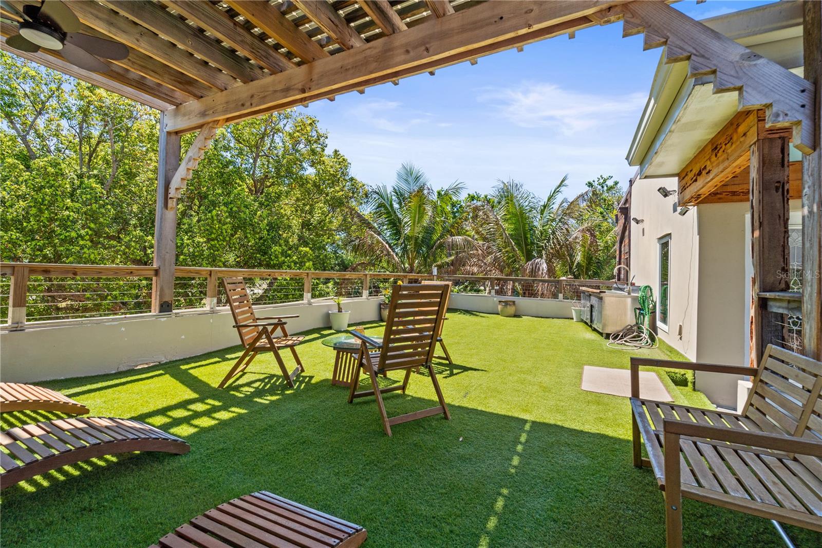 2nd Floor Deck