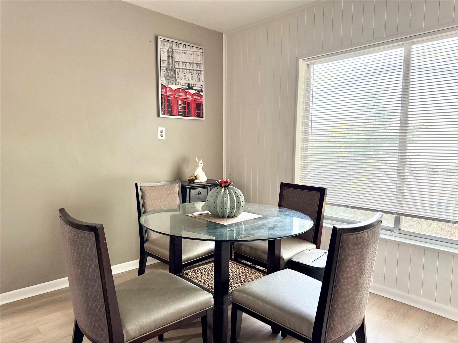 office/den/bonus room