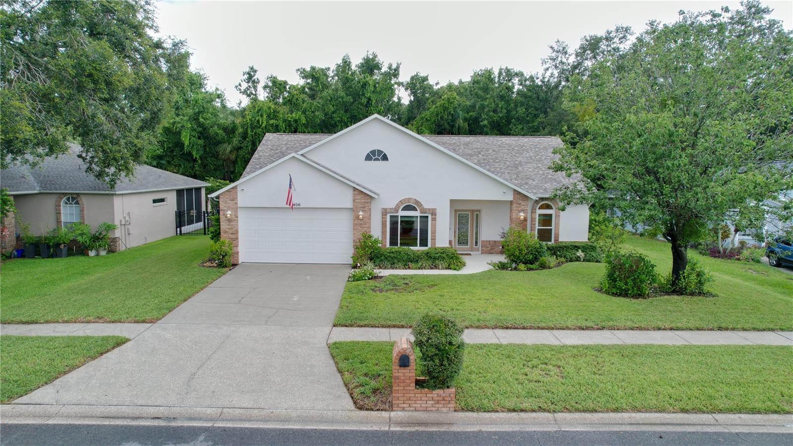 Curb Appeal, well maintained landscaping