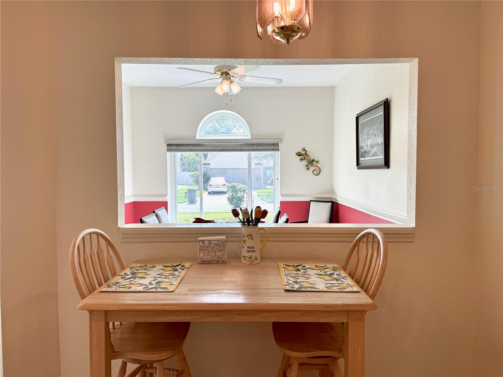 Pass through area to formal dining room