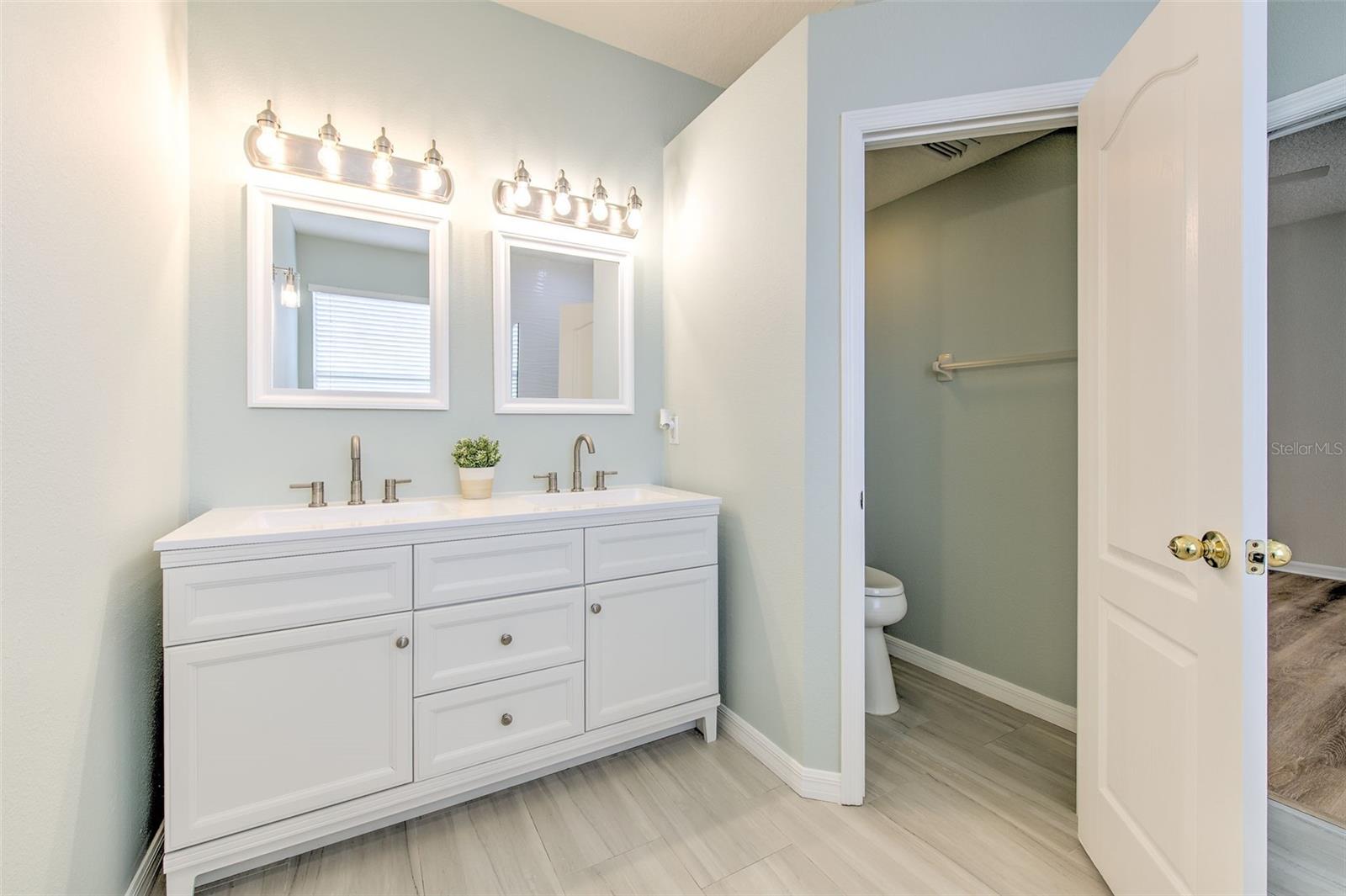 Primary ensuite bathroom