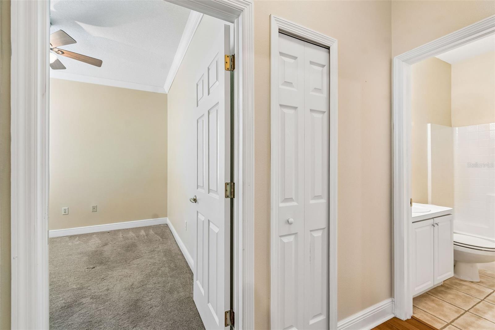 Bedroom 2 & Guest Bathroom Entry