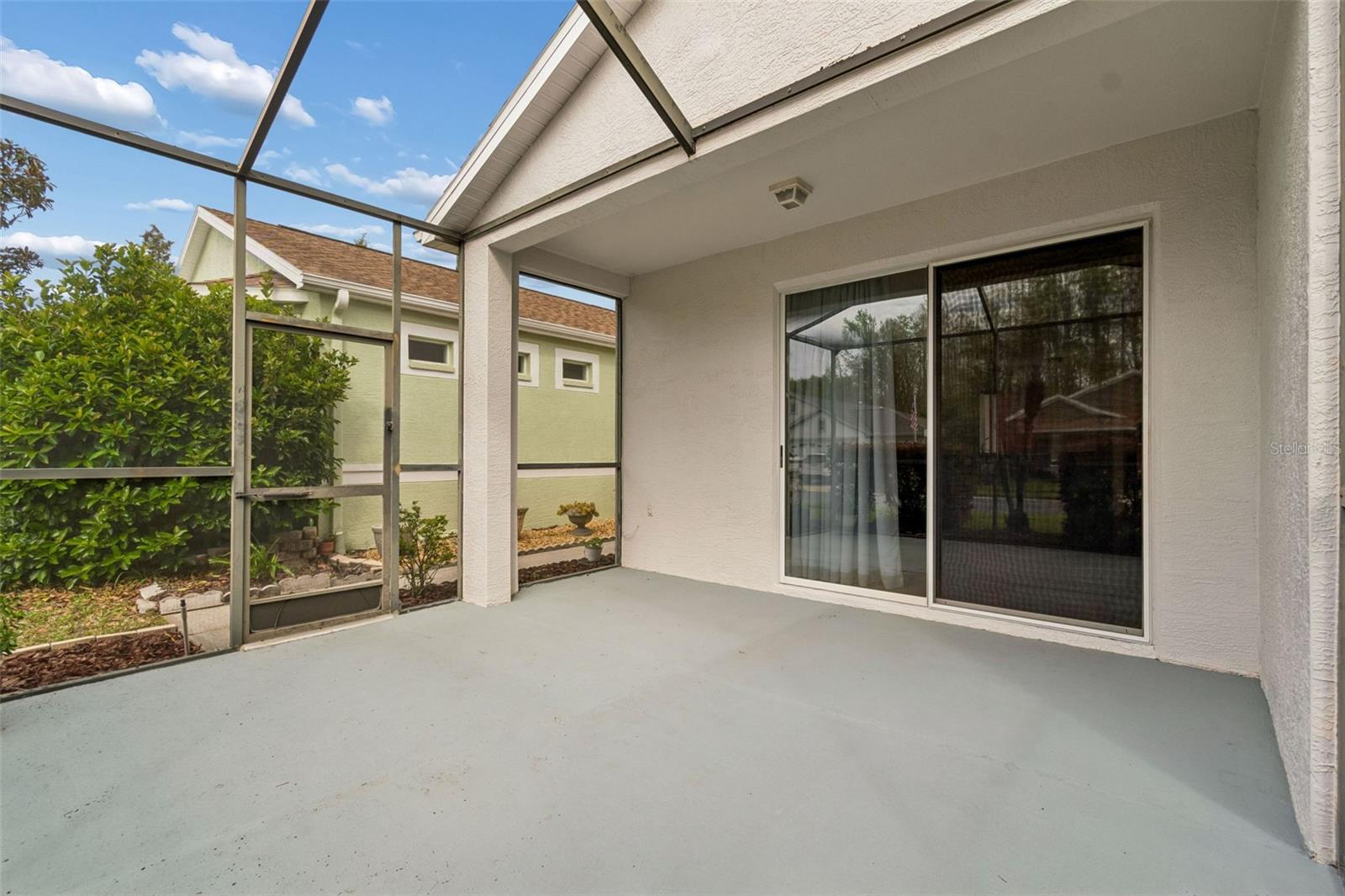 Covered & Screened Lanai