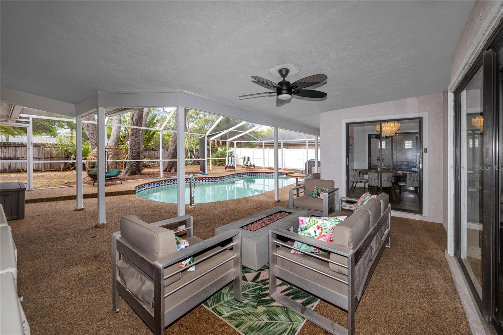 Lanai offers lots of covered space to entertain!