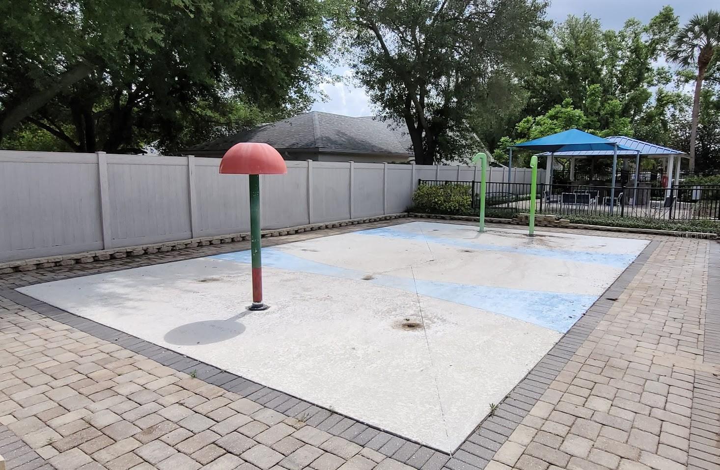 Community Kids Splash pool