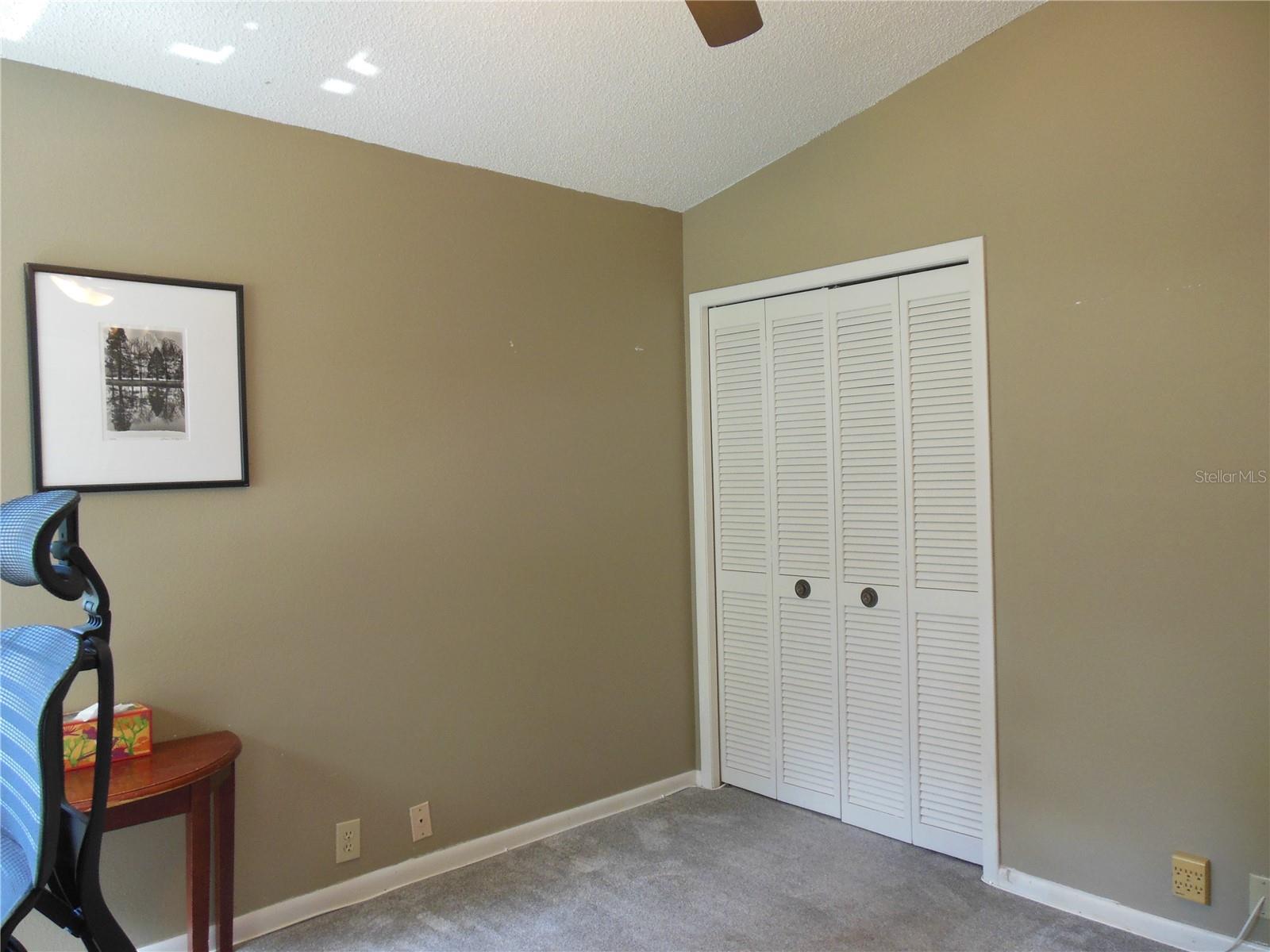 3rs Bedroom/ Den with closet . . .