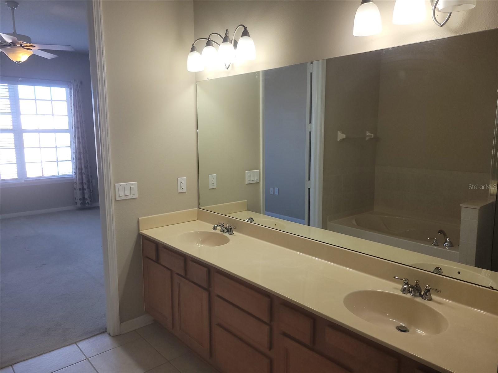 Master BR Bath