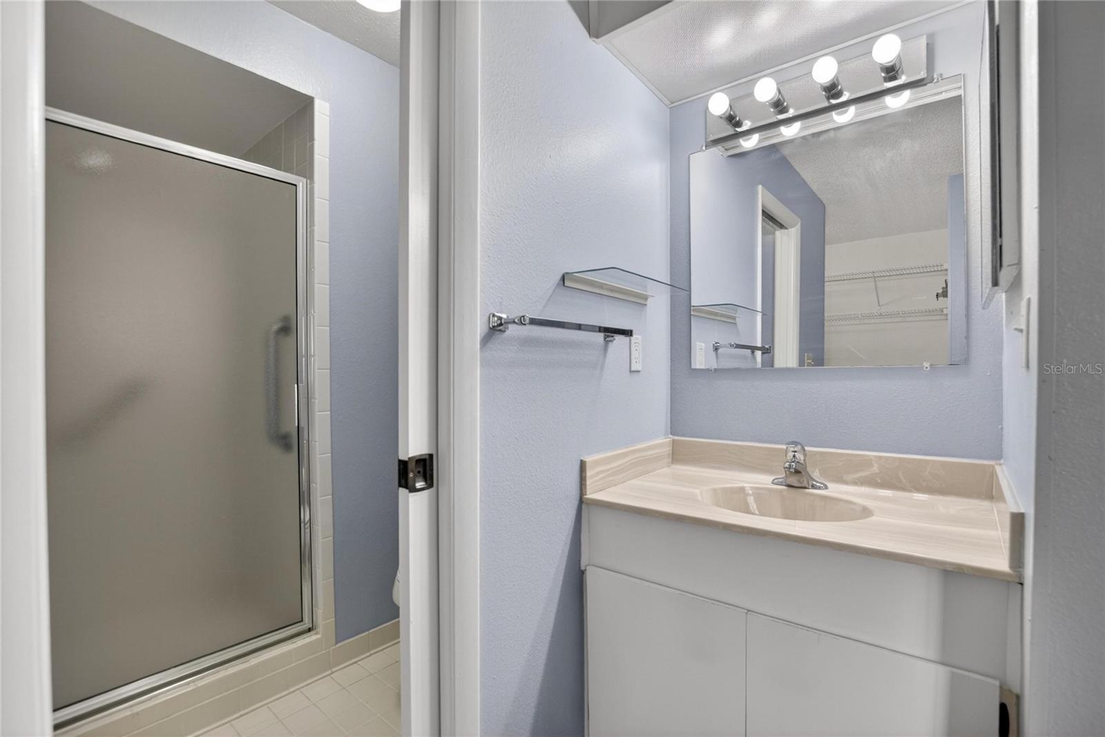 master ensuite