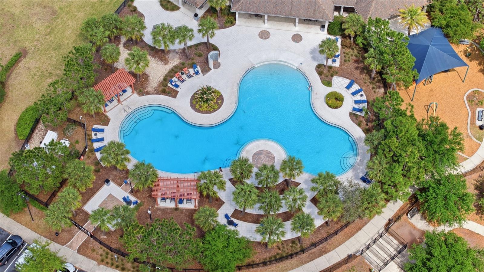 Resort style pool & clubhouse