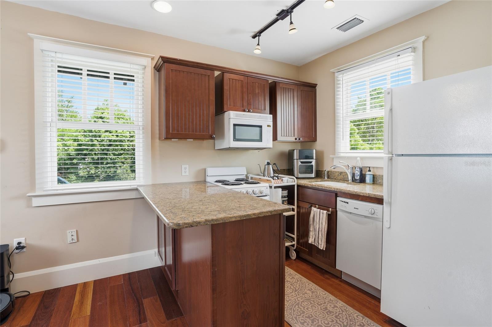 full kitchen in garage apartment
