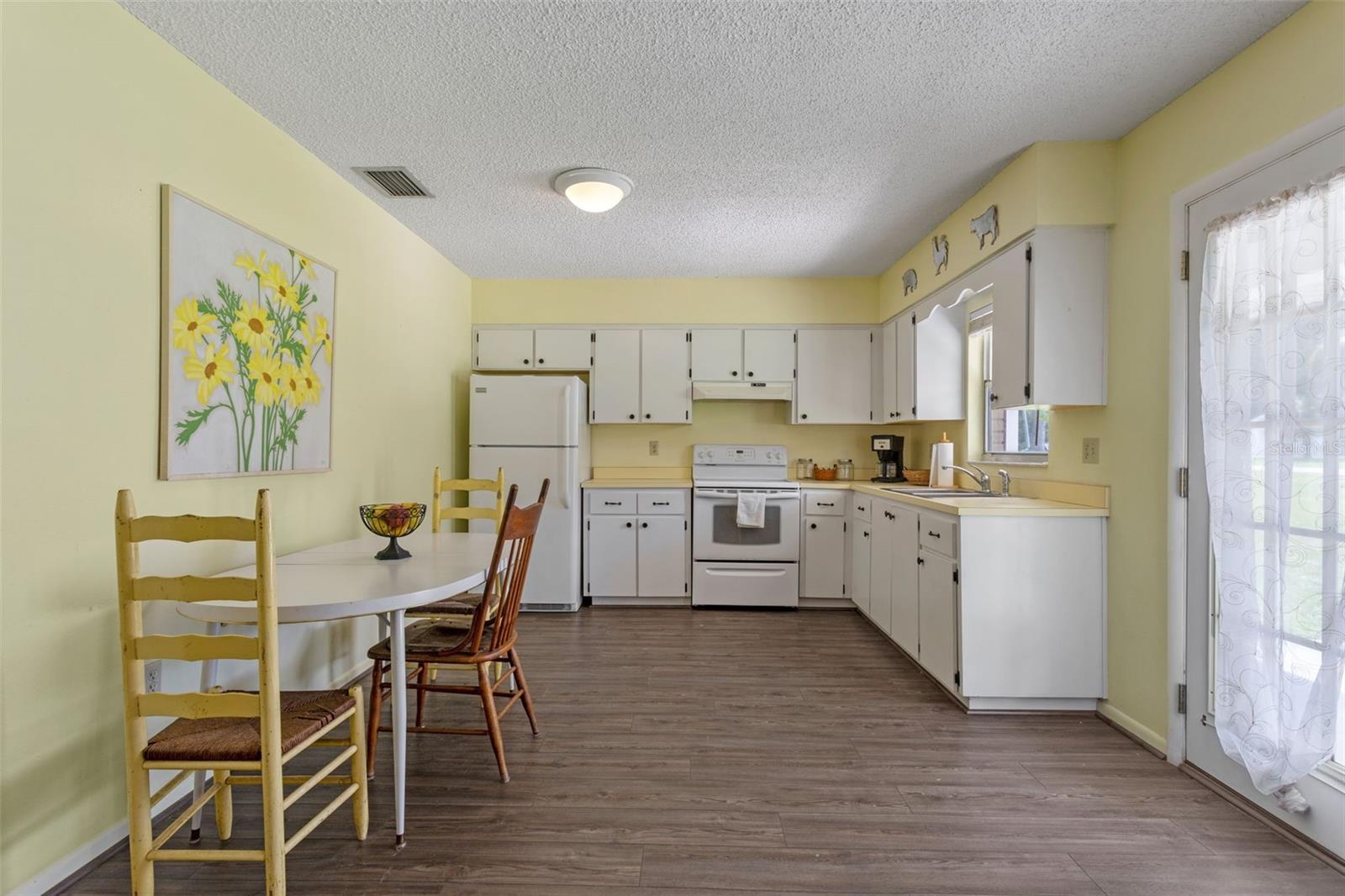 Kitchen in the guest suite
