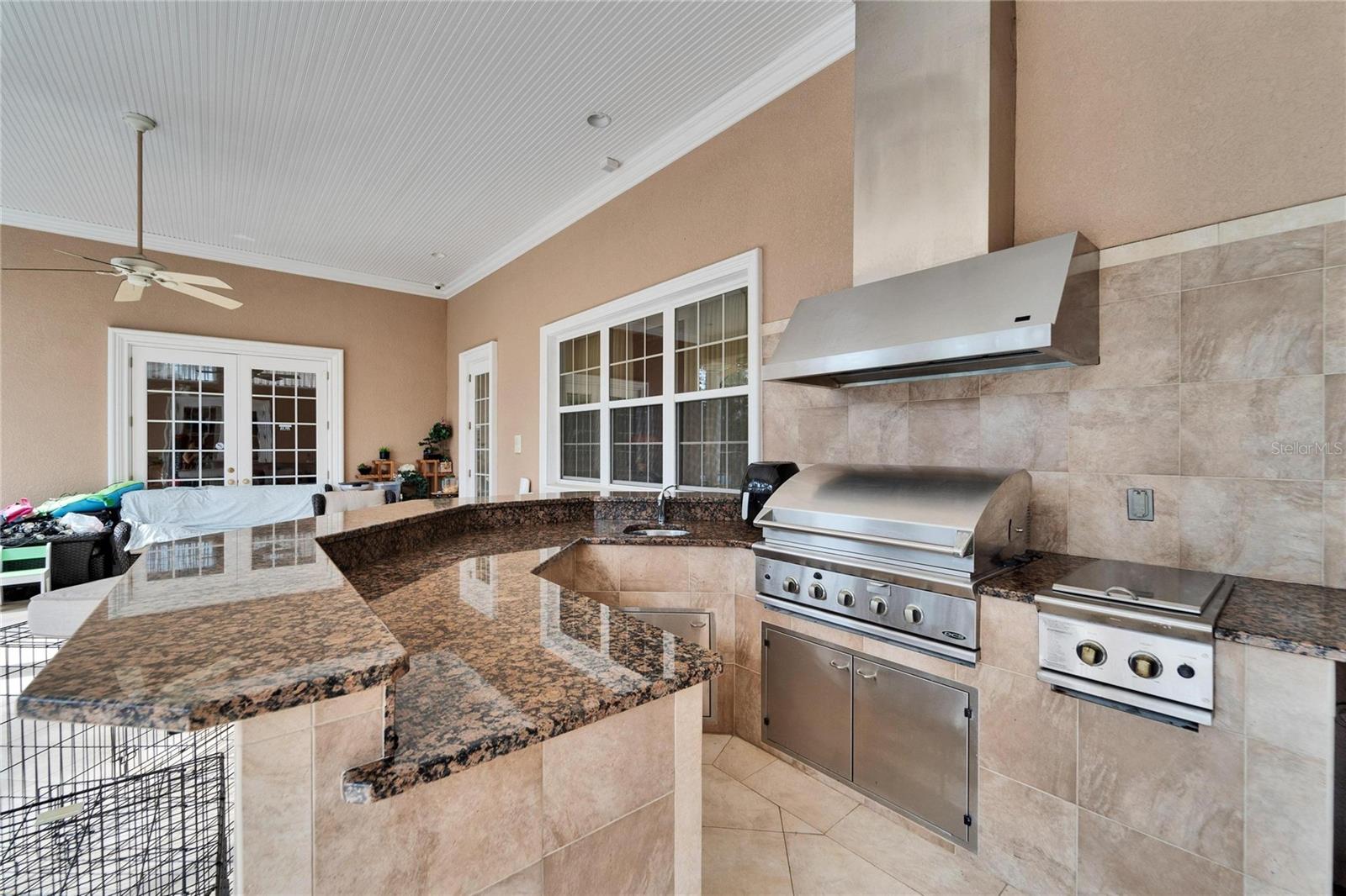 8510 KENTUCKY DERBY DR