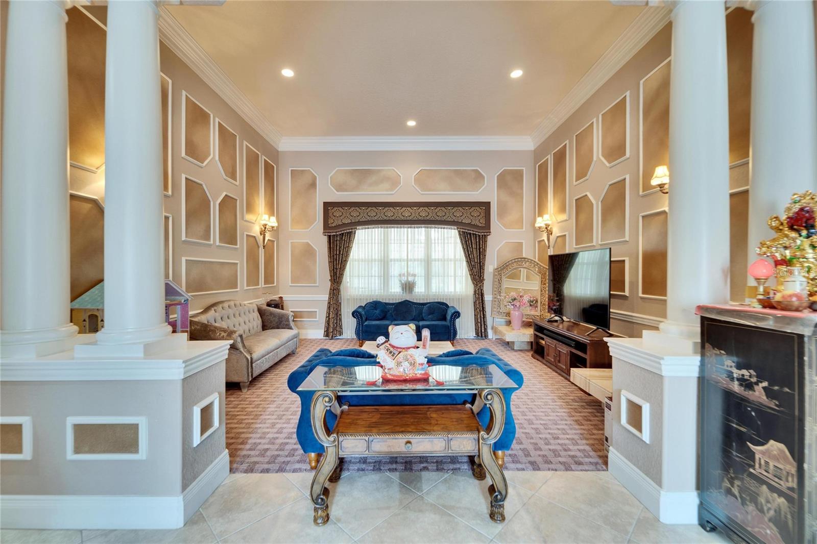 8510 KENTUCKY DERBY DR
