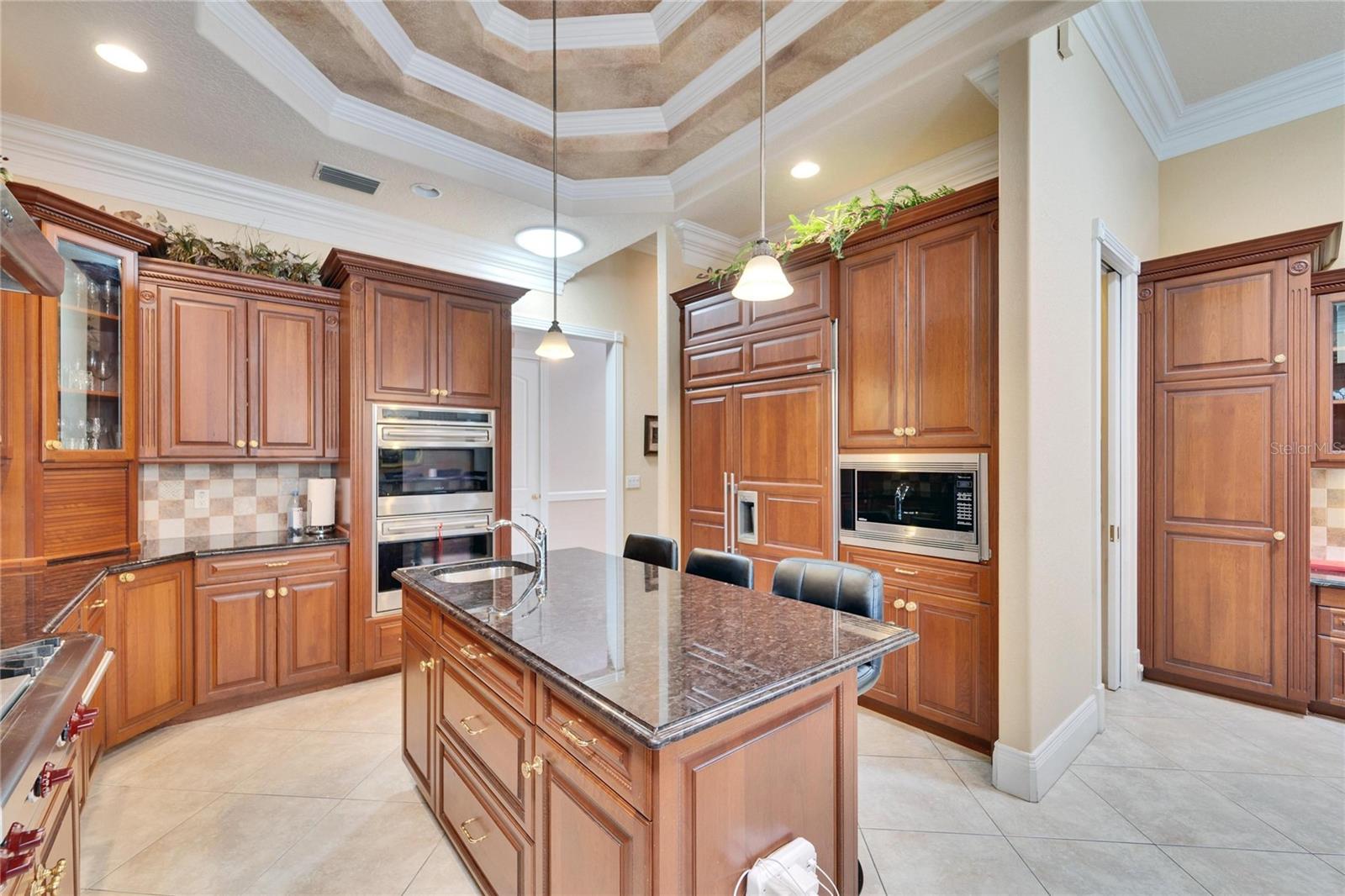 8510 KENTUCKY DERBY DR