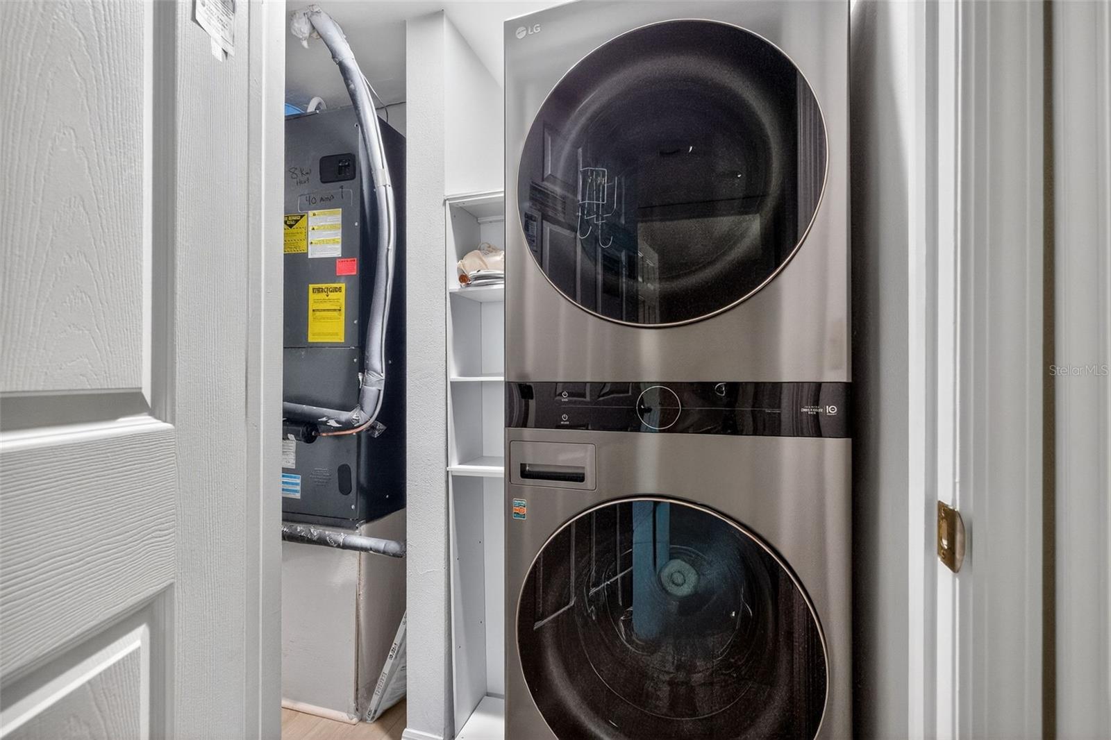 In-unit washer & dryer