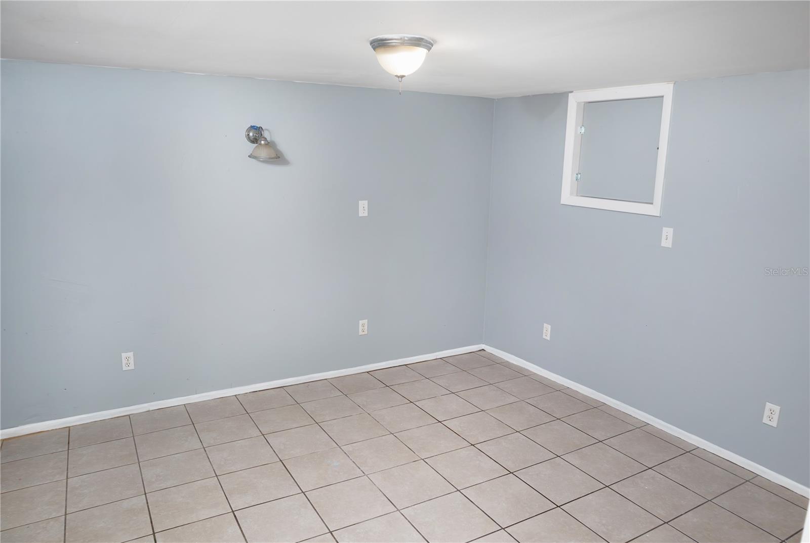 Bedroom 5/Converted garage