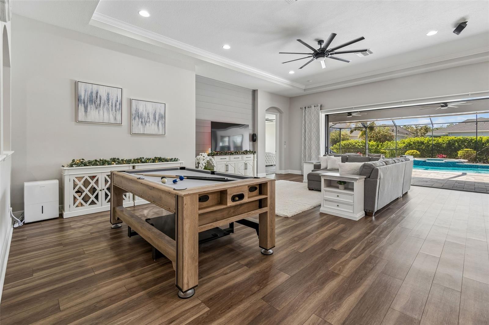 Dining Area (currently being used as pool table area