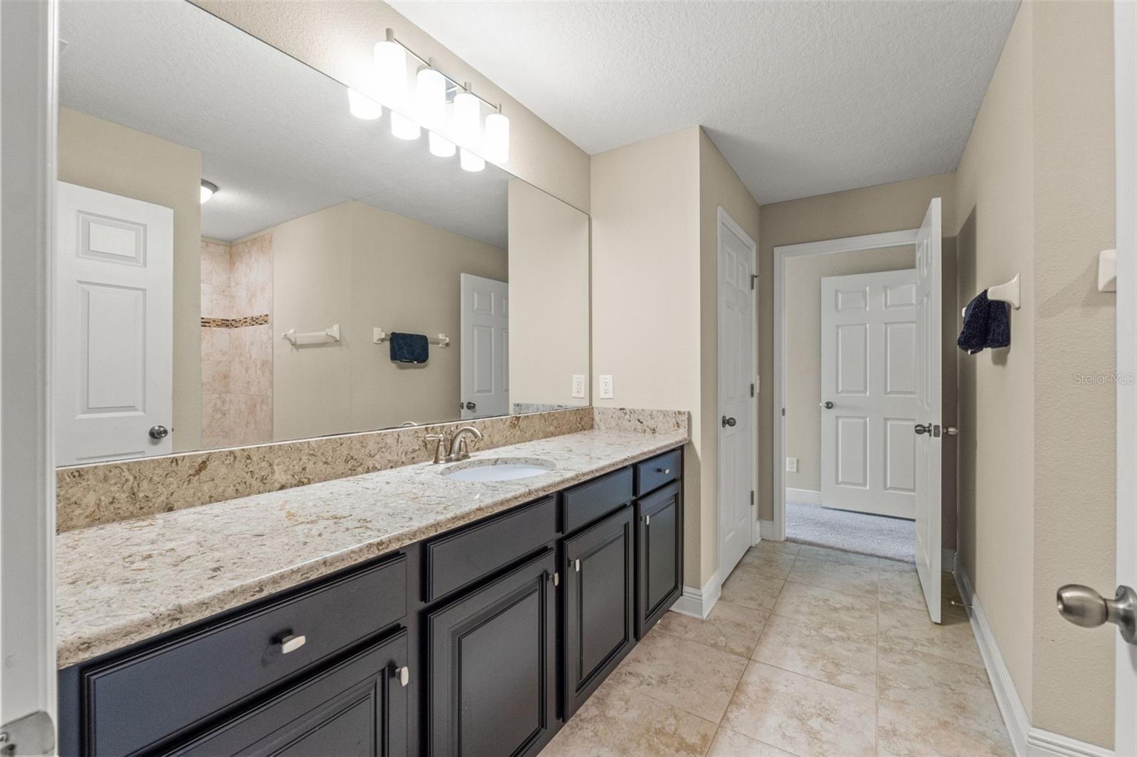 upstairs bathroom #1