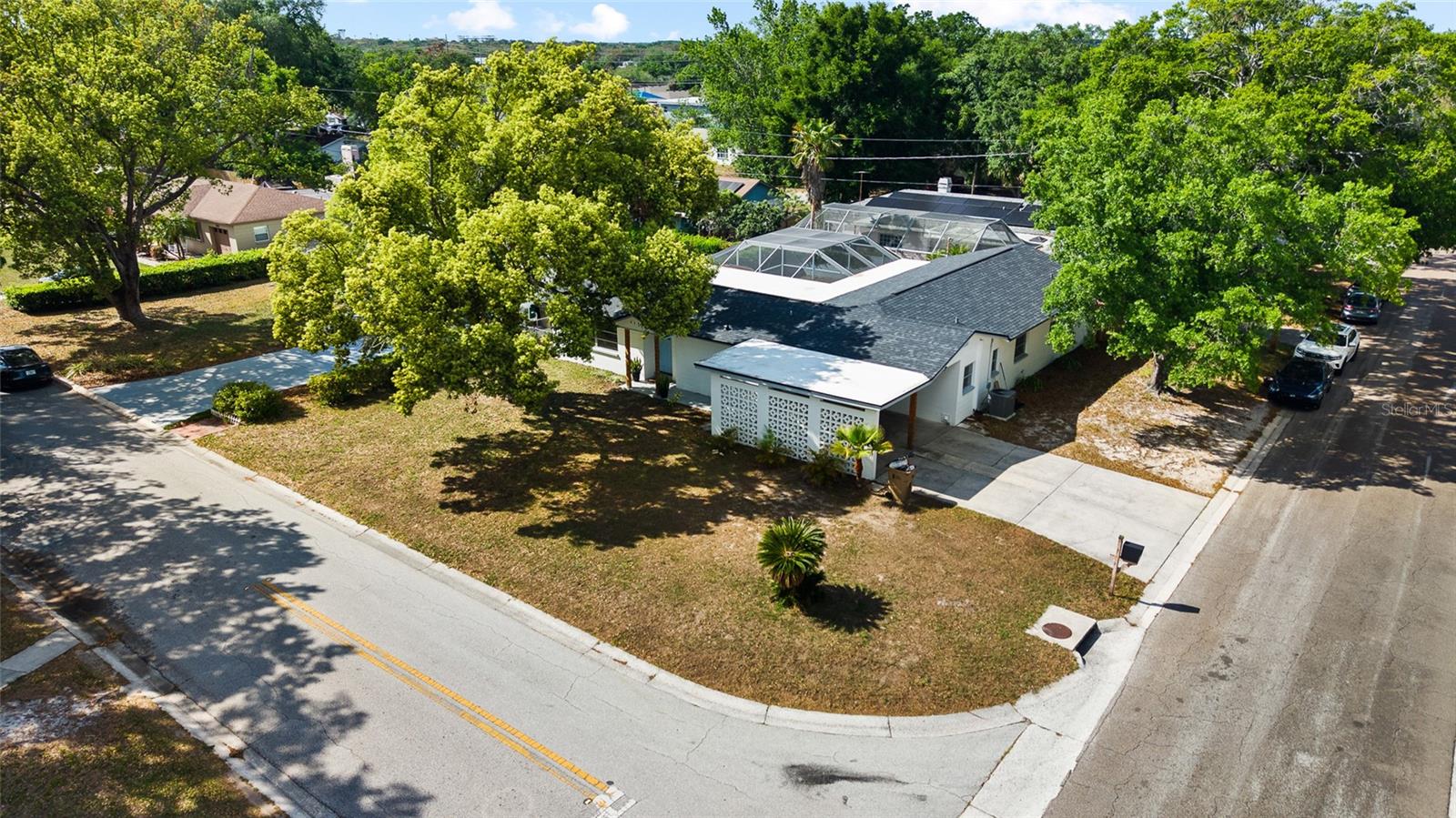 TB8493460