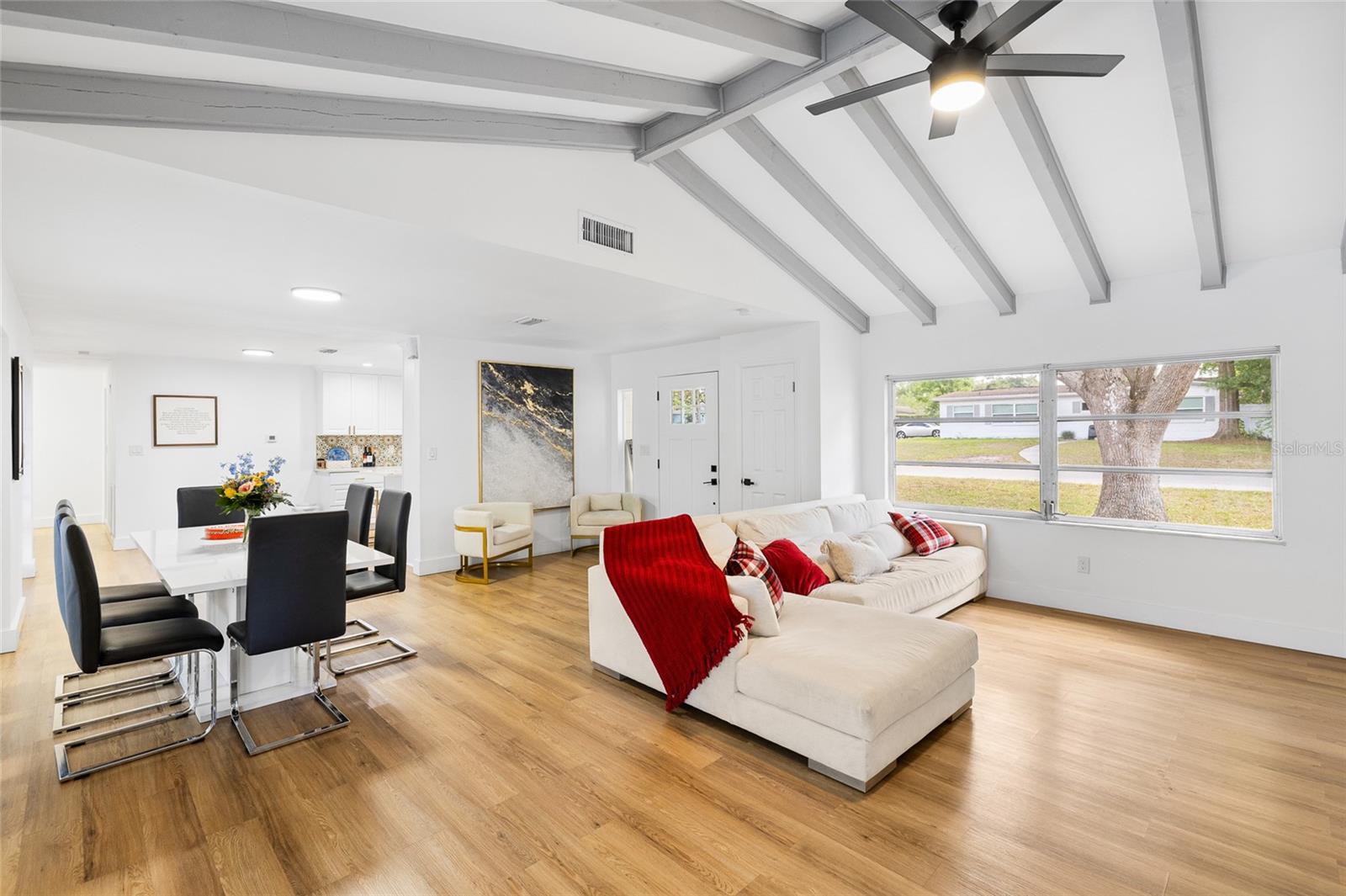 Living/Dining Combo