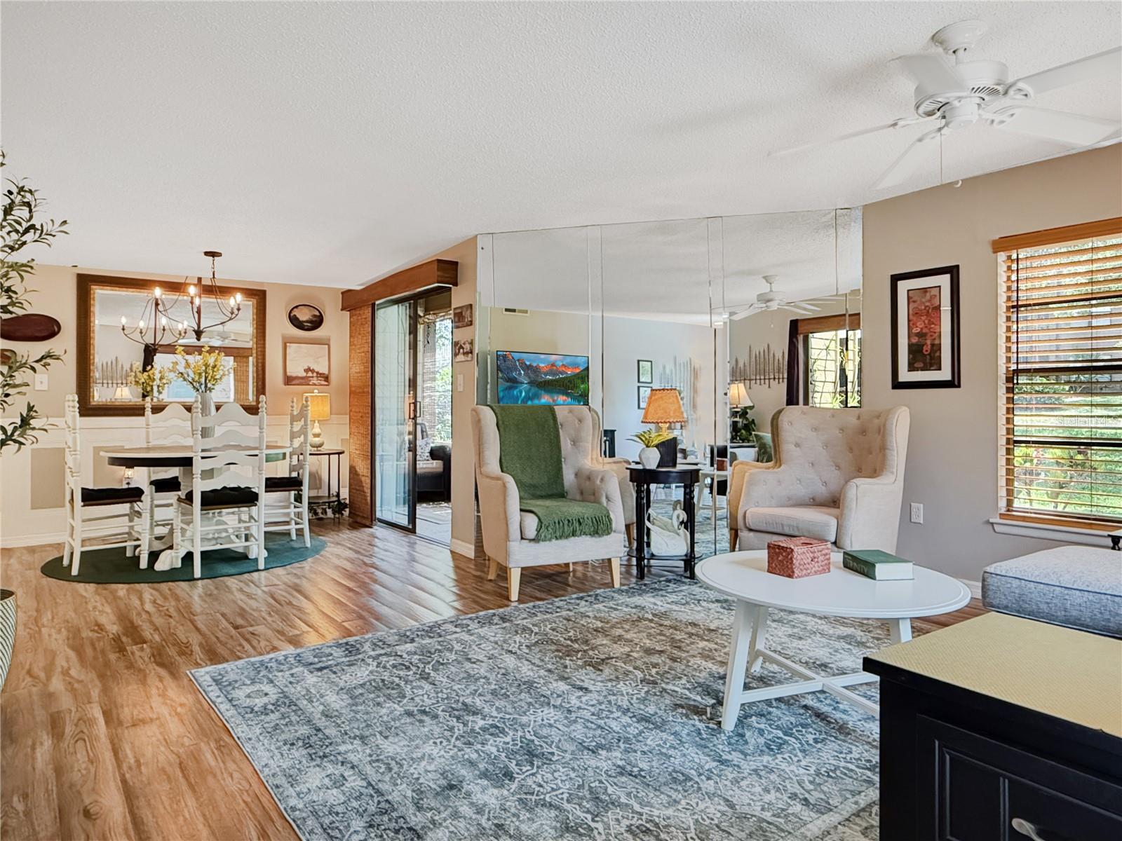 Living Room/Dining Room