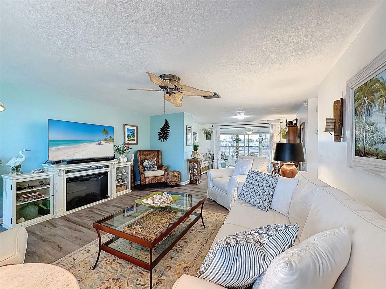 STUNNING PAINT COLORS